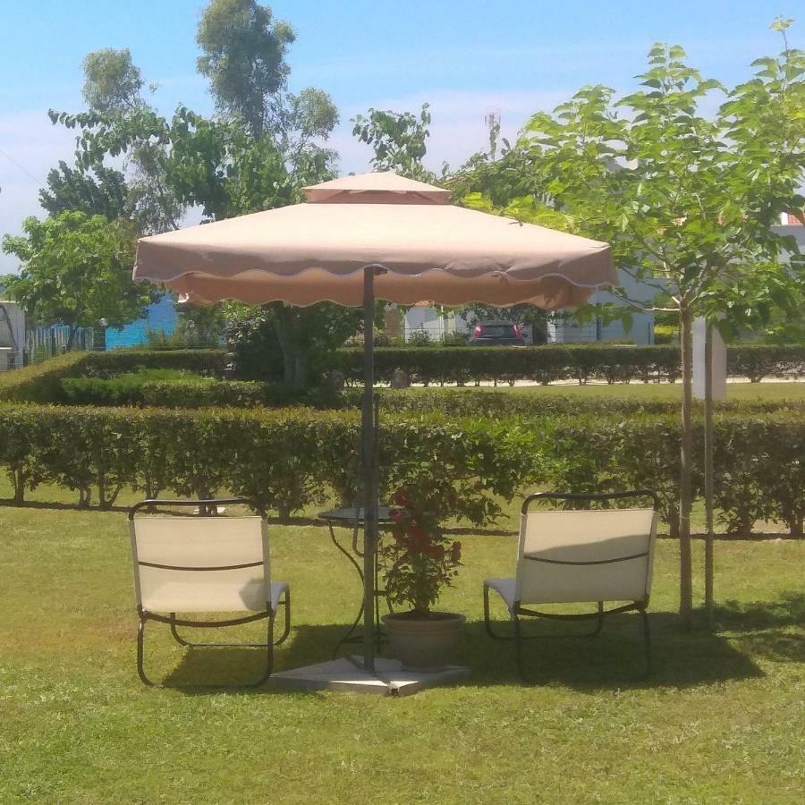 Villa Nadia เนอา สกีโอนี ภายนอก รูปภาพ