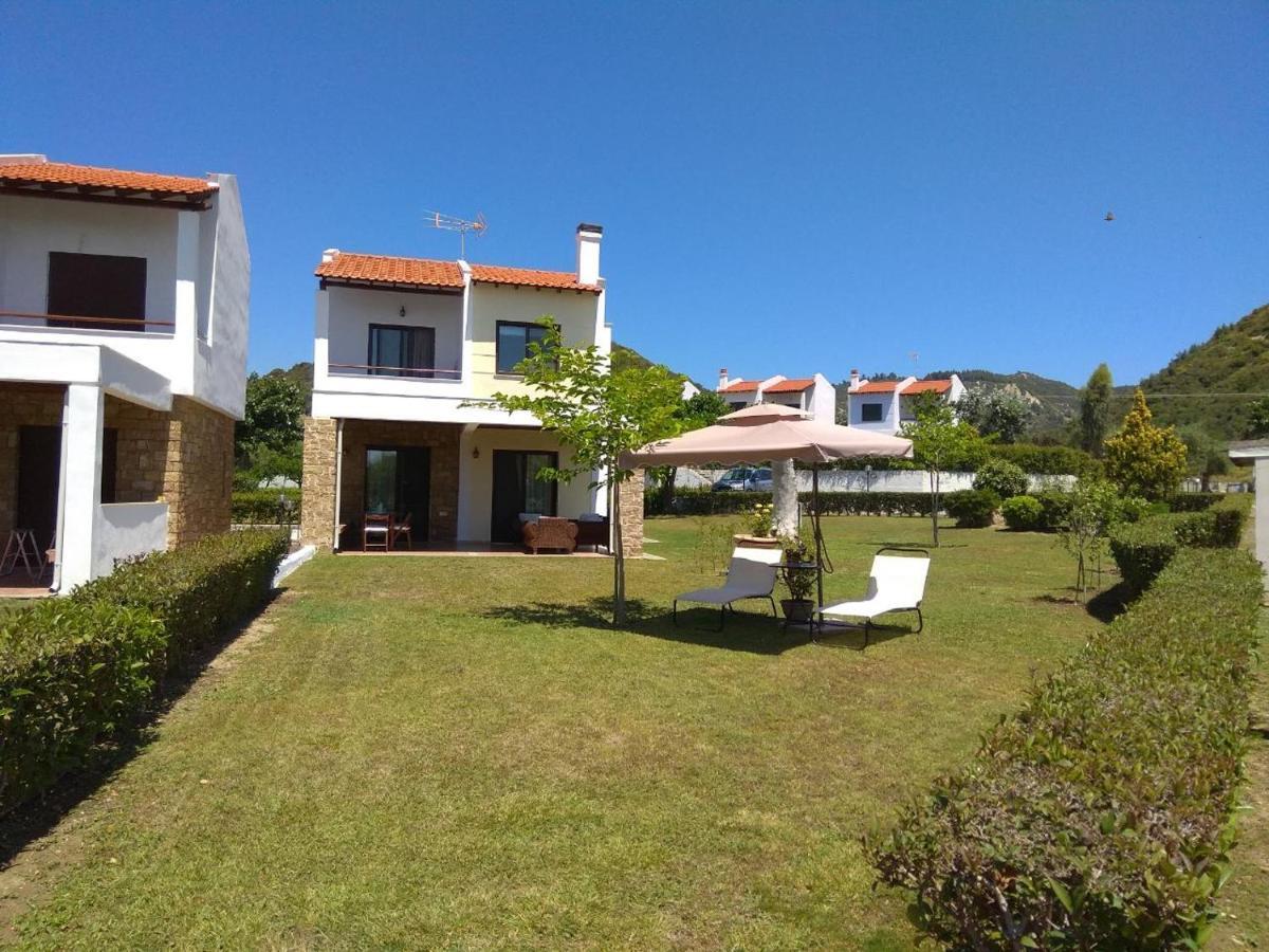 Villa Nadia เนอา สกีโอนี ภายนอก รูปภาพ